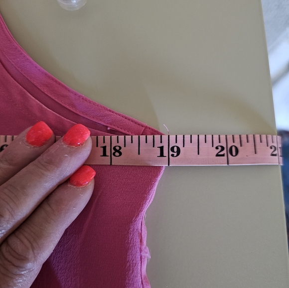 NWOT Design Assets Silk Pink Tank Top - Picture 5 of 7